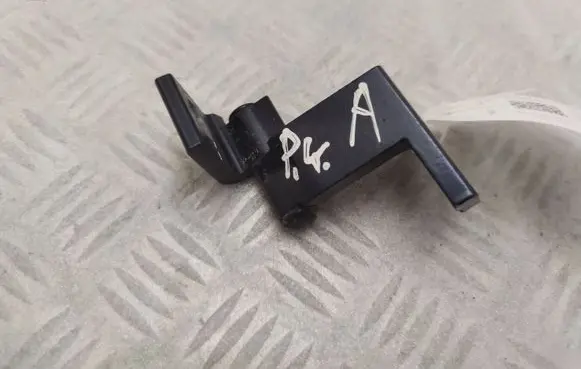 Lexus RX 450H Front door lower hinge A046694