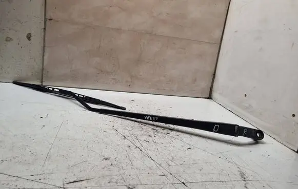 Toyota Corolla Verso AR10 Front wiper blade arm