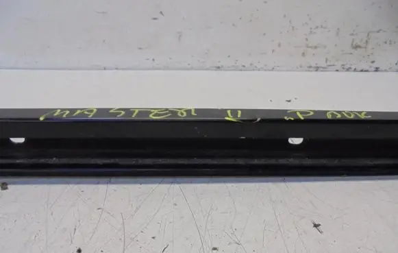 Renault Master III Sliding door upper roller guide/hinge 777610002R