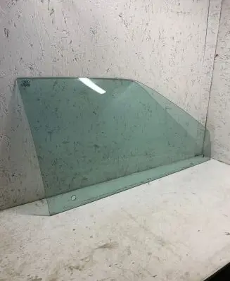 Audi Coupe Front door window/glass (coupe) 