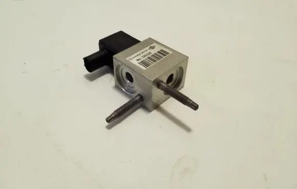 Mercedes-Benz EQB Air conditioning (A/C) expansion valve A2938301201