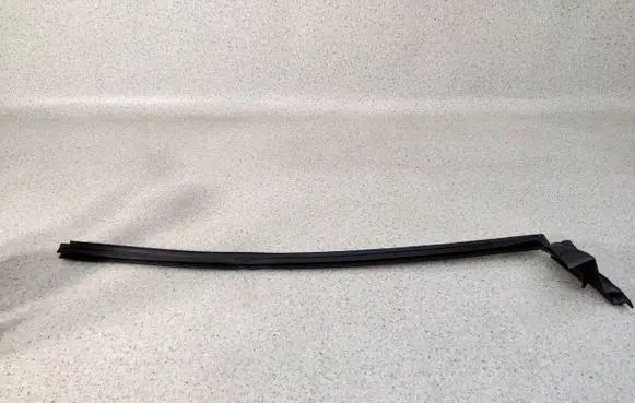 Mercedes-Benz SLK R172 Front door rubber seal A1727200424
