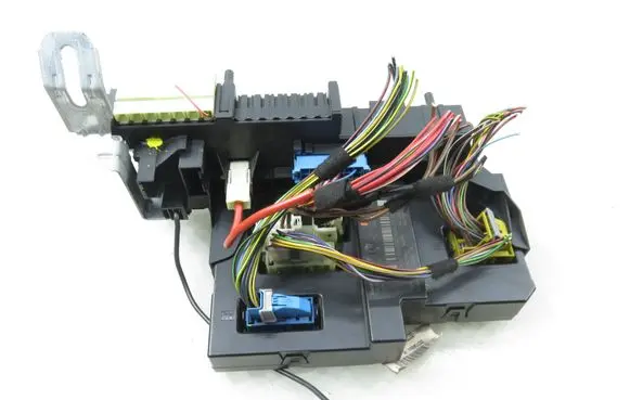Mercedes-Benz C AMG W204 SAM control unit 2045453901