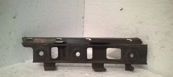 Volkswagen PASSAT B6 Front bumper mounting bracket 3C0807183