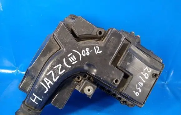 Honda Jazz Air filter box 17210RB0000