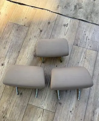 BMW 5 E39 Rear seat headrest 