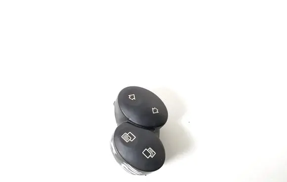 Steering wheel buttons/switches