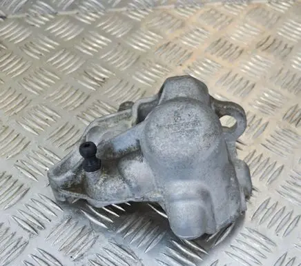 Mercedes-Benz C W205 Other engine bay part A2740920534