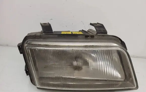 Audi A4 S4 B5 8D Headlight/headlamp 8D0941030B