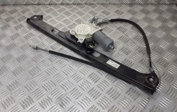 Mercedes-Benz Vaneo W414 Front door window regulator motor A2308200942