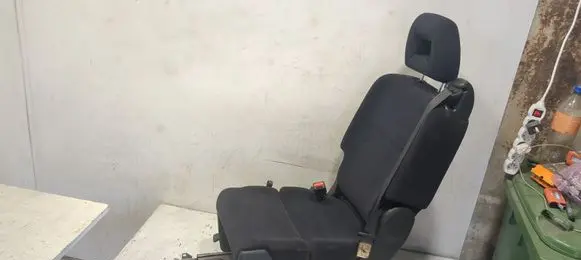 Honda FR-V Front passenger seat 