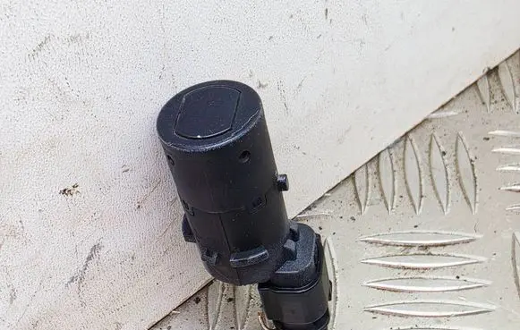 Land Rover Range Rover L322 Parking PDC sensor YDB100070