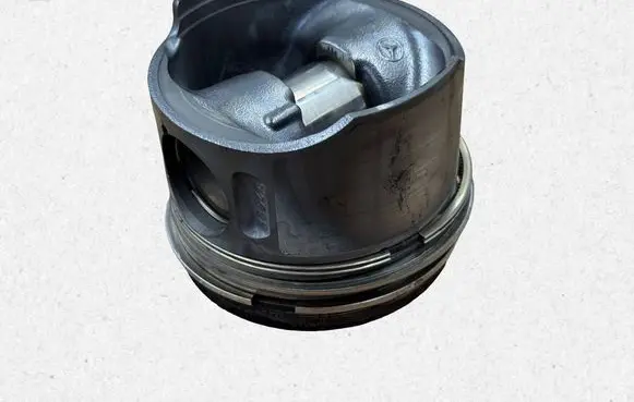 Mercedes-Benz Sprinter W906 Piston 8854A