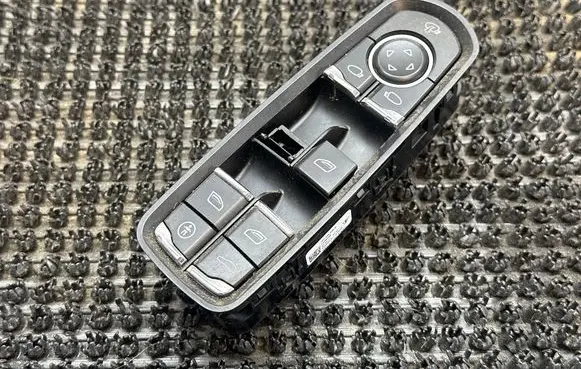 Porsche Panamera (970) Electric window control switch 7PP959858K
