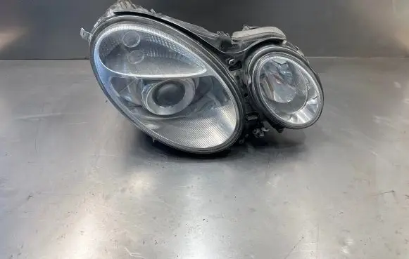 Mercedes-Benz E W211 Headlight/headlamp