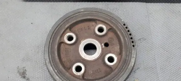 Volvo S60 Crankshaft pulley 30637335