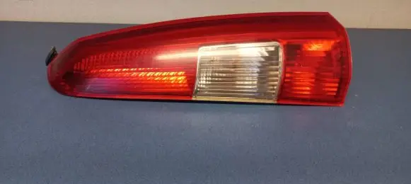Volvo V70 Rear/tail lights 152844