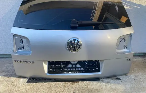 Volkswagen Touareg I Back/rear loading door 7L6827445C