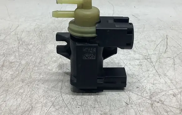 Audi A4 S4 B8 8K Vacuum valve 8K0906627 CG34010835A