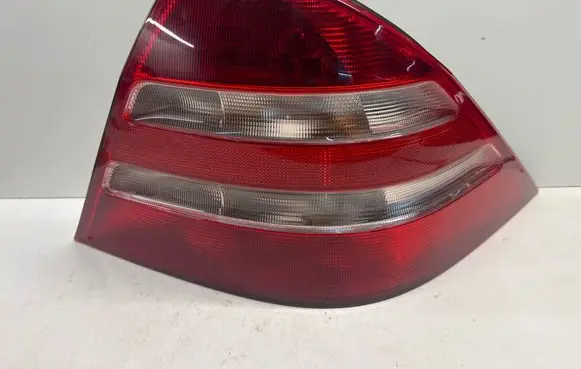 Mercedes-Benz S W220 Rear/tail lights A2208200264 5122A 255002
