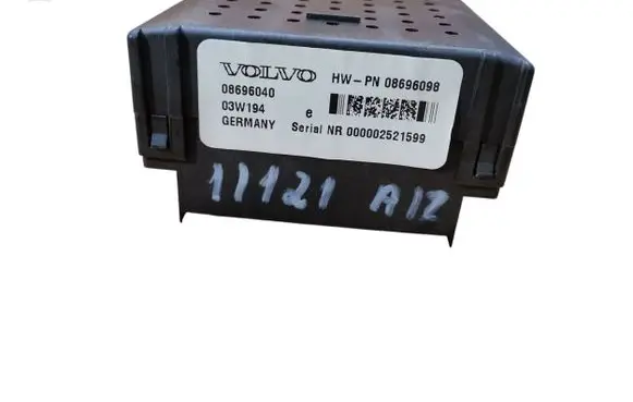 Volvo XC90 Fuse module 08696098 08696040 03W194