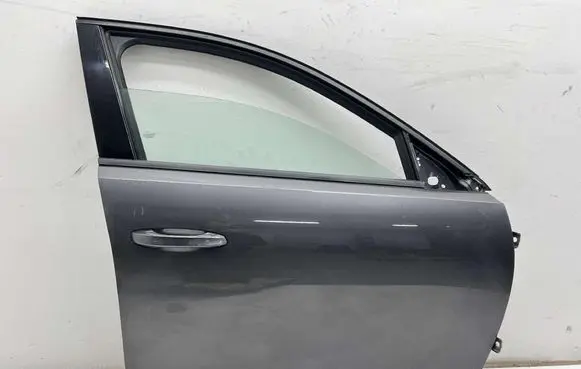 Opel Astra L Front door MMAUTKO23435