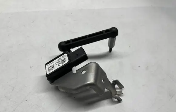 Sensor