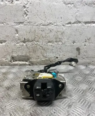 Honda CR-V Tailgate/trunk/boot lock/catch/latch D7661372C 1638000120