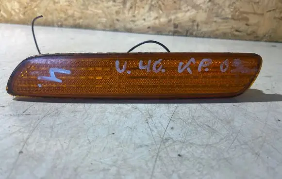 Volvo S40, V40 Front reflector 