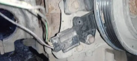 Ford Mondeo MK IV Crankshaft position sensor
