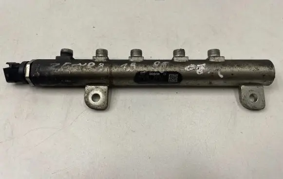 Fuel main line pipe