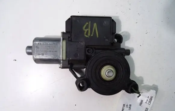 Volkswagen Polo V 6R Front door window regulator motor 6R0959811N