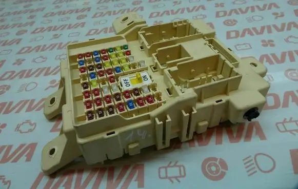 KIA Ceed Fuse box set 91950-D9720 91950-D972013