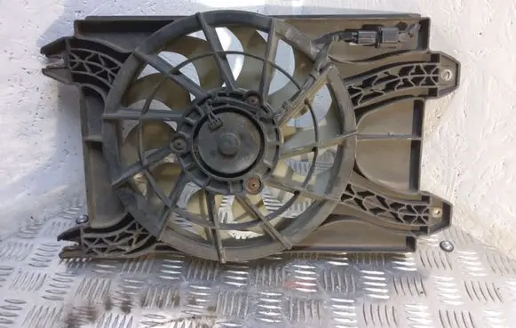 Mitsubishi Pajero Pinin Radiator cooling fan shroud 5037162380