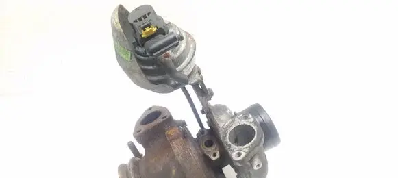 Opel Insignia A Turbo GM55570748 7861371