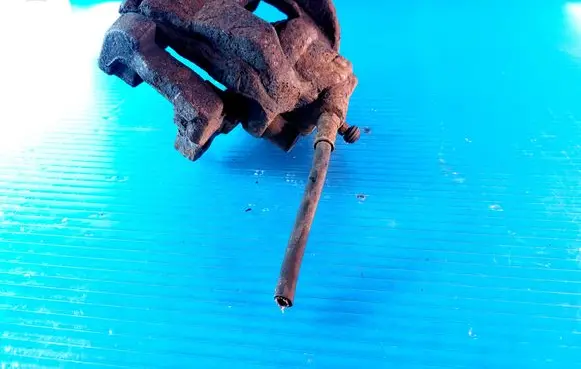 Ford Mondeo MK IV Front brake caliper
