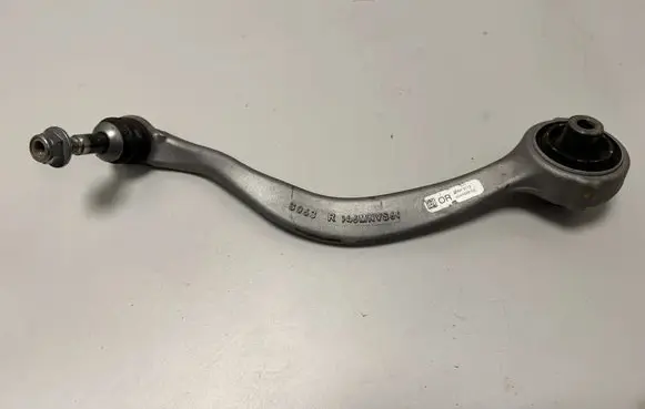 BMW XM Front lower control arm/wishbone 8845566