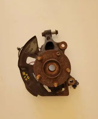 Mazda 3 III Front wheel hub spindle knuckle
