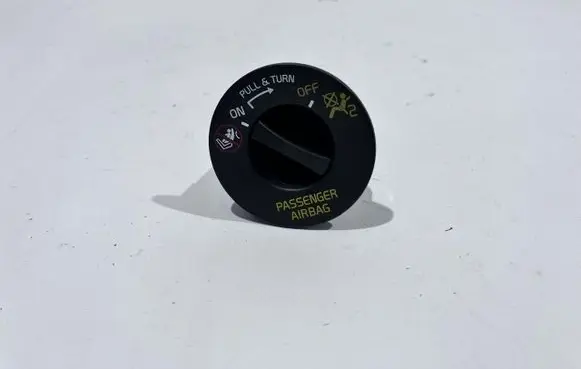 Volvo S60 Passenger airbag on/off switch 31674767