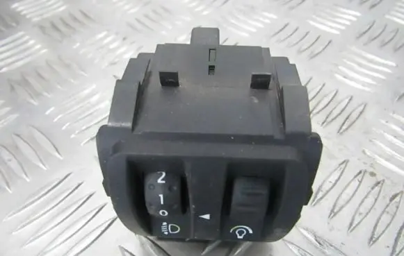 Renault Clio III Headlight level height control switch 8200095495B 88020001