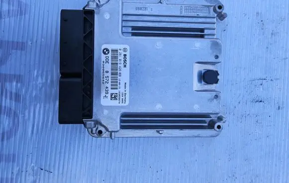 BMW 5 GT F07 Engine control unit/module 8572439 0281019426