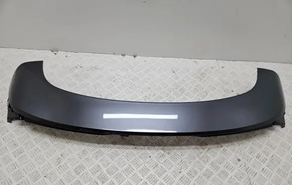 Tailgate/trunk spoiler