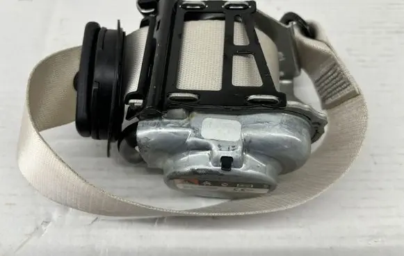 BMW X5 G05 Front seatbelt 7497589