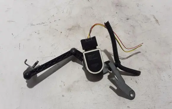 Rear air suspension level height sensor