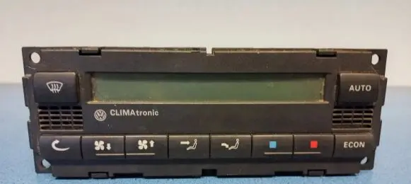 Volkswagen PASSAT B5 Climate control unit 0005GP