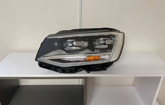 Volkswagen Transporter - Caravelle T6 Headlight/headlamp 7E1941035A