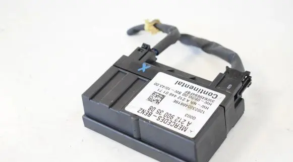 Mazda 6 Fuel injection pump control unit/module A2129003508