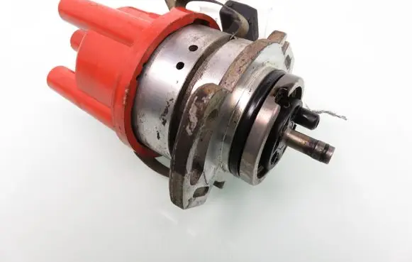 Volkswagen Polo III 6N 6N2 6NF Spark distributor 