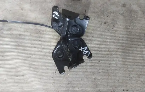 Ford Kuga I Rear door lock loop/hook striker 3M51R21982BF C75RB