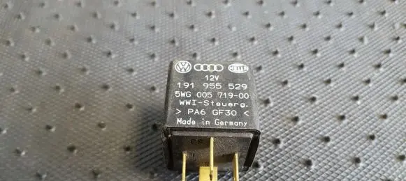 Volkswagen Golf II Other relay 191955529 5WG005719-00